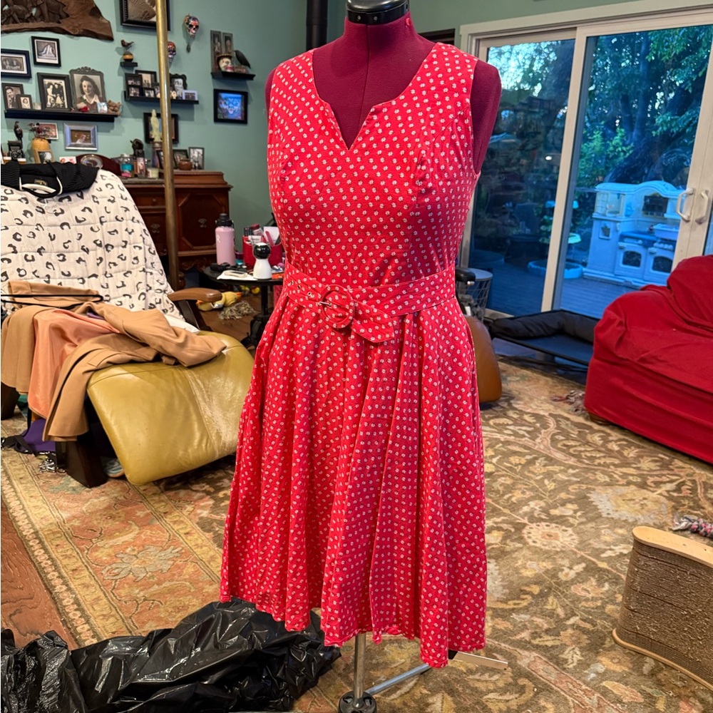 Chic Red Polka Dot Midi Dress